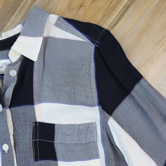 ☔️🩵Universal Thread Buffalo Plaid Long Sleeve Top Medium - Picture 6 of 12